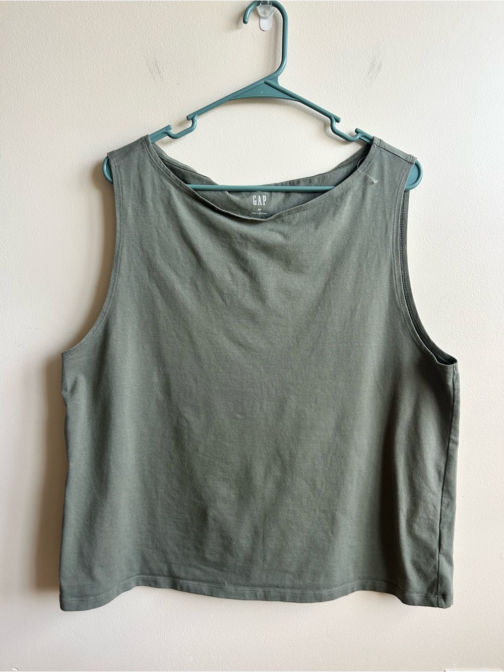 Gap Women’s Olive Green Sleeveless Relaxed Straight Fit Boatneck Tank Top XXL